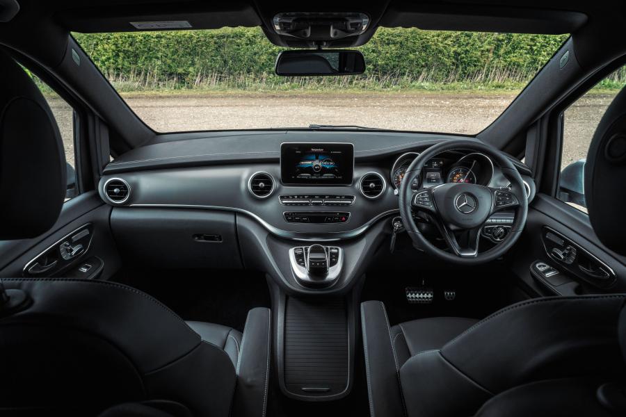  Mercedes-Benz V250 BlueTec Extralang Avantgarde 2015 года  (UK) (фото 20 из 24)